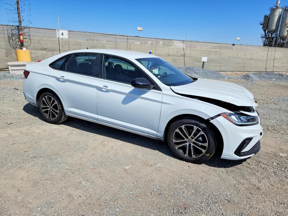 2025 VOLKSWAGEN JETTA SPORT 4