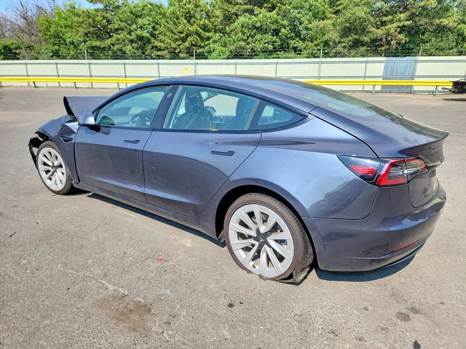 2022 TESLA MODEL 3 2