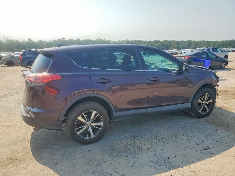 2018 TOYOTA RAV4 XLE 3