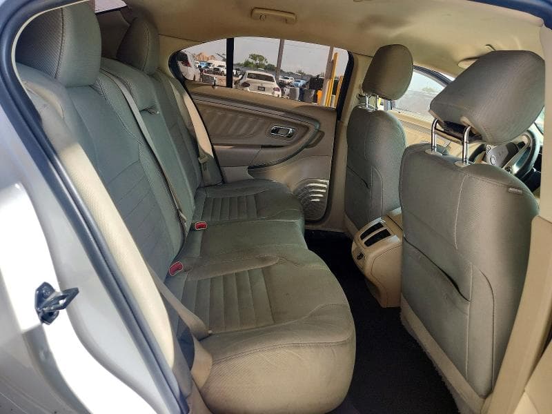 2019 FORD TAURUS SE 10