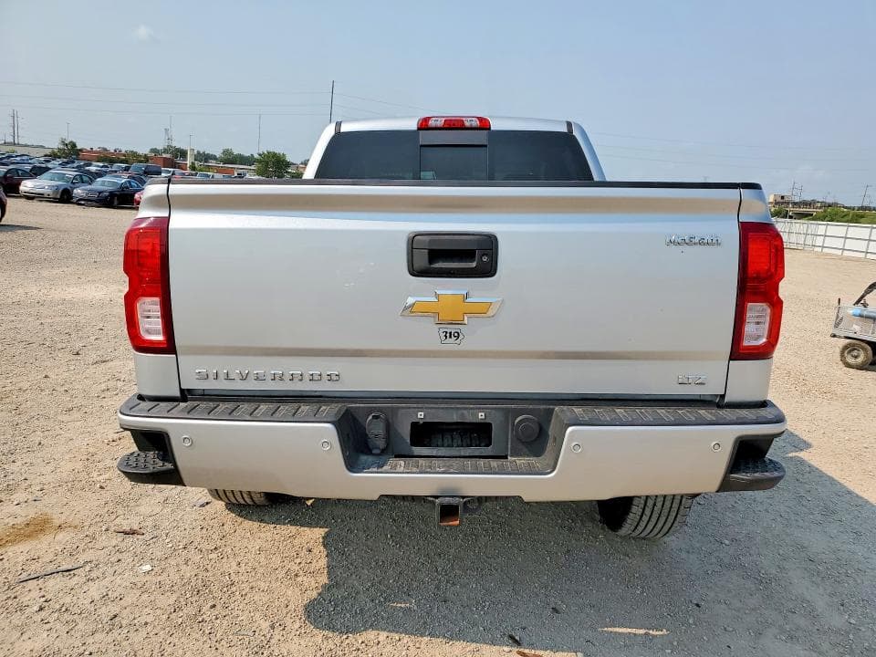 2017 CHEVROLET SILVERADO K1500 LTZ 6