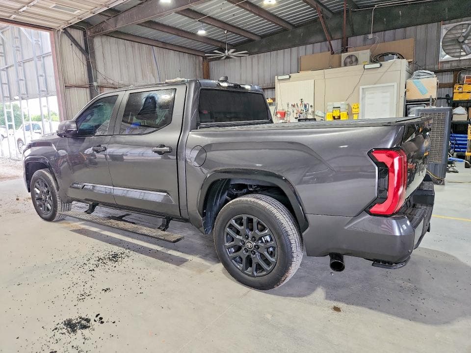 2026 TOYOTA TUNDRA PLATINUM HV 2