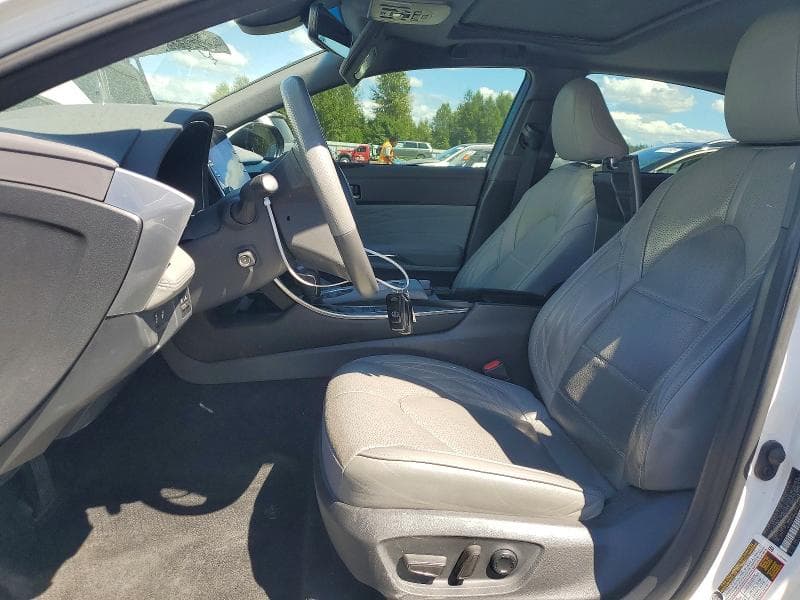 2020 TOYOTA AVALON LIMITED 7