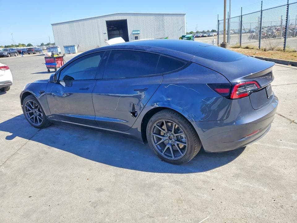 2022 TESLA MODEL 3 2