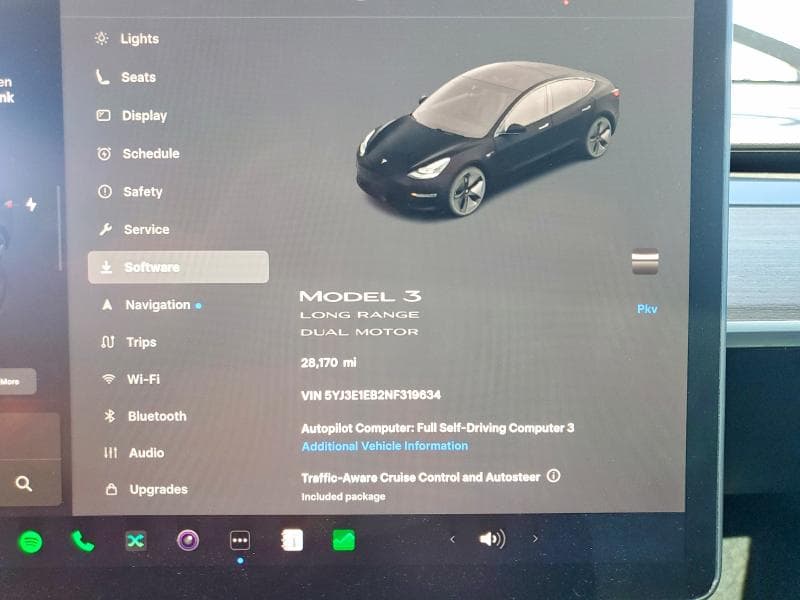 2022 TESLA MODEL 3 9