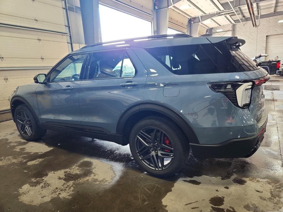 2025 FORD EXPLORER ST-LINE 2