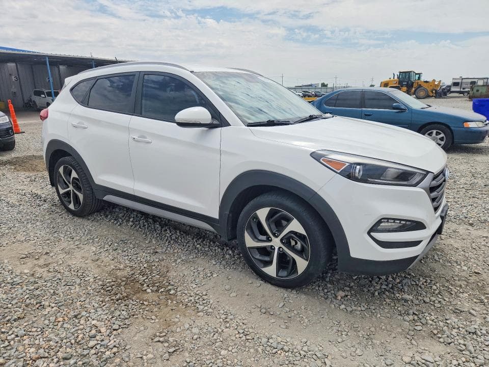 2017 HYUNDAI TUCSON SPORT 4