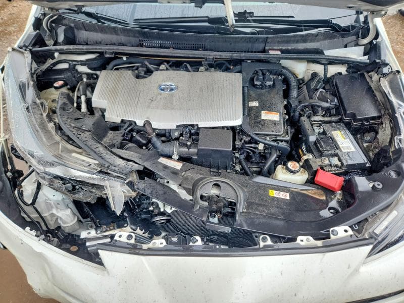 2019 TOYOTA PRIUS XLE AWD-E 11