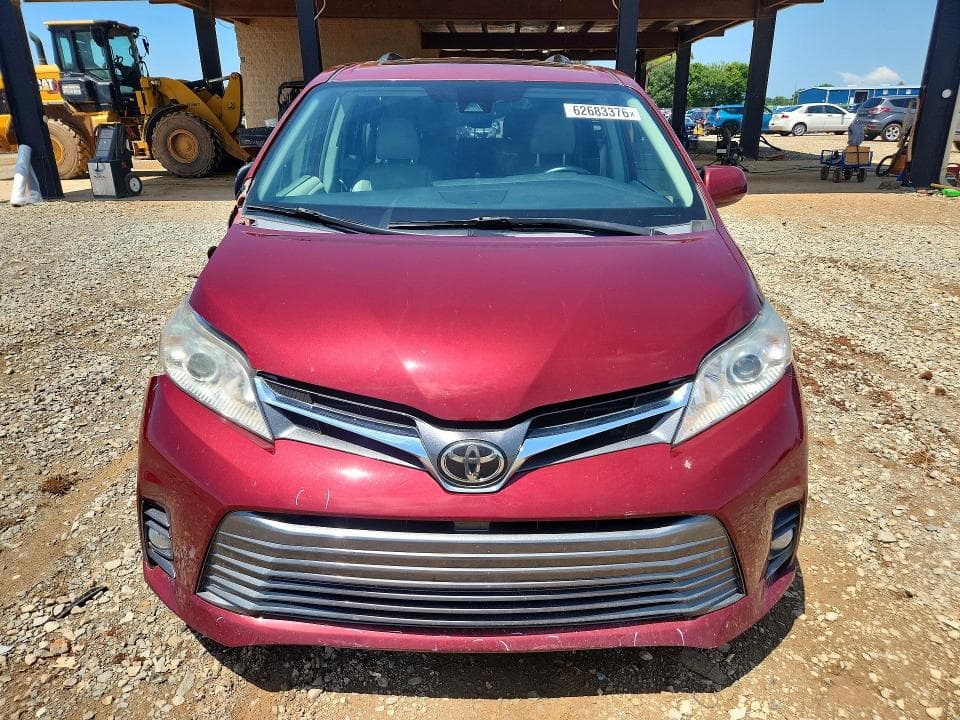 2019 TOYOTA SIENNA XLE 8-PASSENGER 5