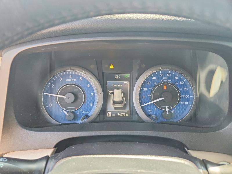 2019 TOYOTA SIENNA XLE 8-PASSENGER 9