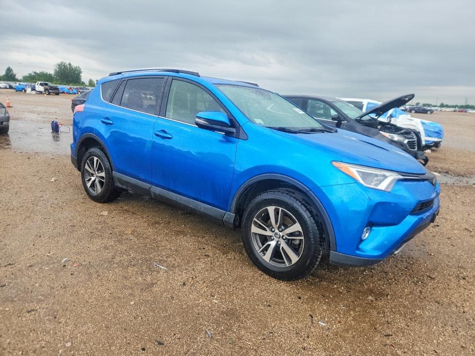 2018 TOYOTA RAV4 XLE 4
