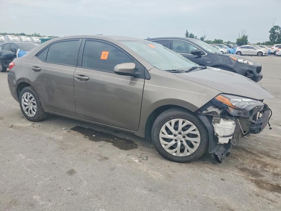 2019 TOYOTA COROLLA LE 4