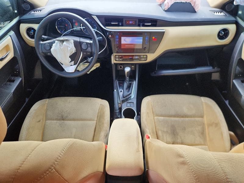 2018 TOYOTA COROLLA LE 8