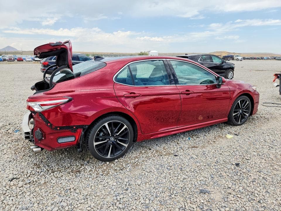 2018 TOYOTA CAMRY XSE V6 3