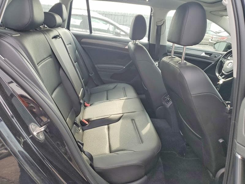 2018 VOLKSWAGEN GOLF SPORTWAGEN S 10