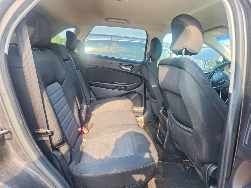 2018 FORD EDGE SE 11