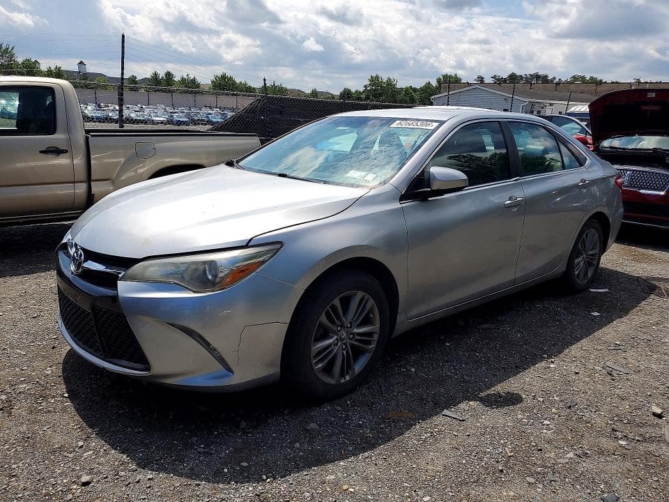 2017 TOYOTA CAMRY SE - 1