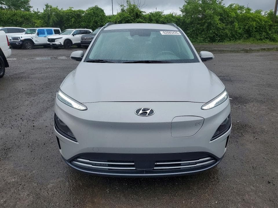 2023 HYUNDAI KONA SE 5