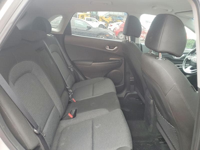 2023 HYUNDAI KONA SE 10