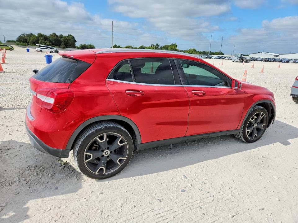 2020 MERCEDES-BENZ GLA 250 3