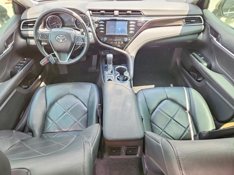 2018 TOYOTA CAMRY XLE 8