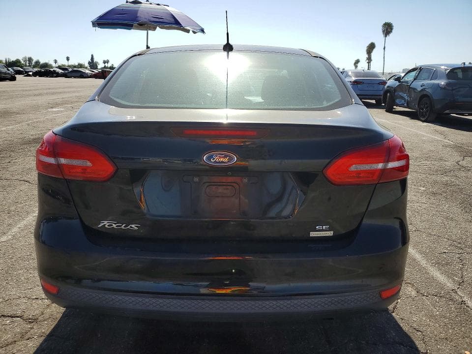 2018 FORD FOCUS SE 6