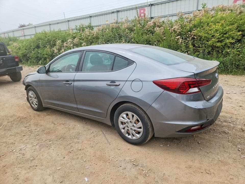 2019 HYUNDAI ELANTRA SE 2