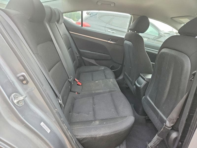 2019 HYUNDAI ELANTRA SE 10