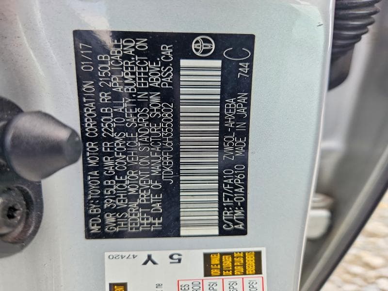 2017 TOYOTA PRIUS TWO 13