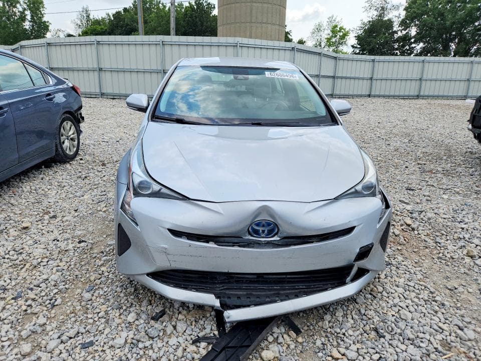 2017 TOYOTA PRIUS TWO 5
