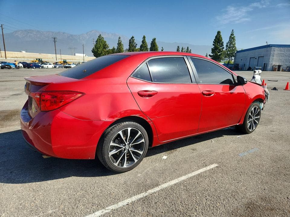 2017 TOYOTA COROLLA SE 3