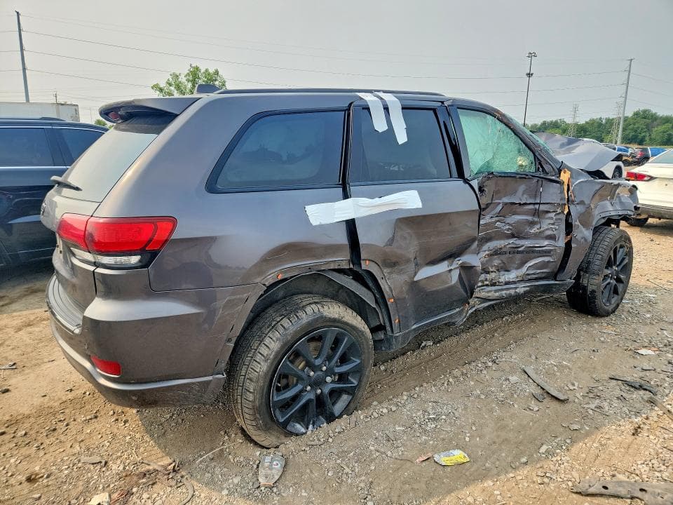 2018 JEEP GRAND CHEROKEE LAREDO 3
