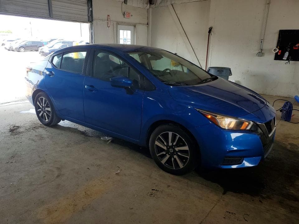 2020 NISSAN VERSA SV 4