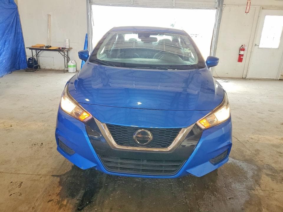2020 NISSAN VERSA SV 5