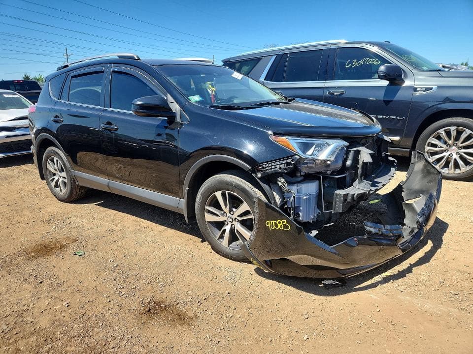 2018 TOYOTA RAV4 LE 4