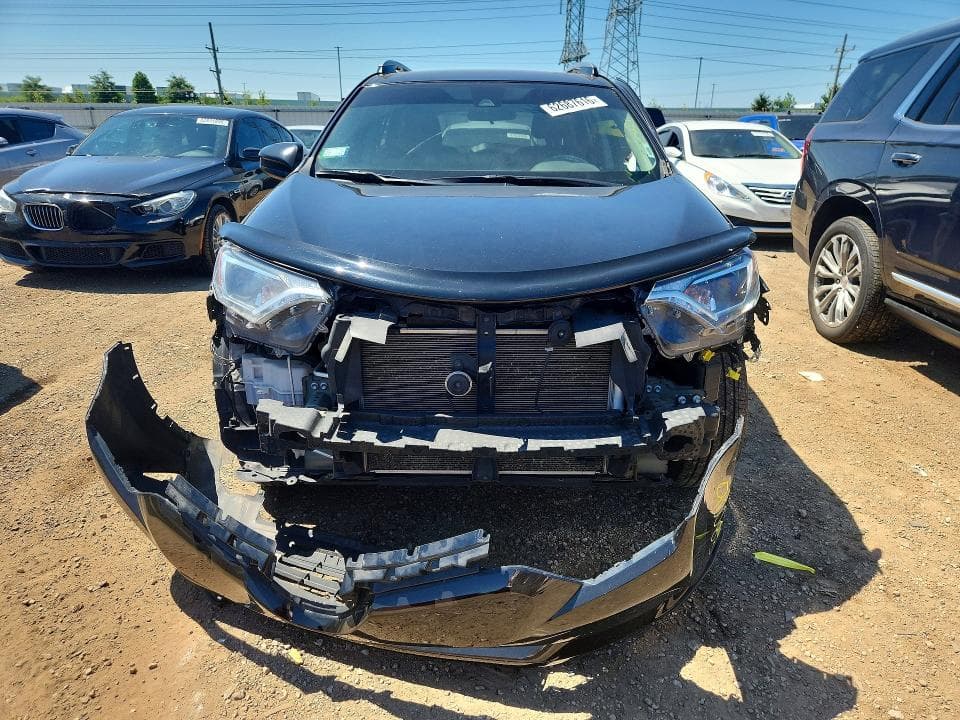 2018 TOYOTA RAV4 LE 5