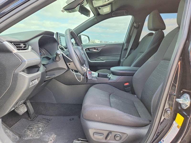 2022 TOYOTA RAV4 SE 7