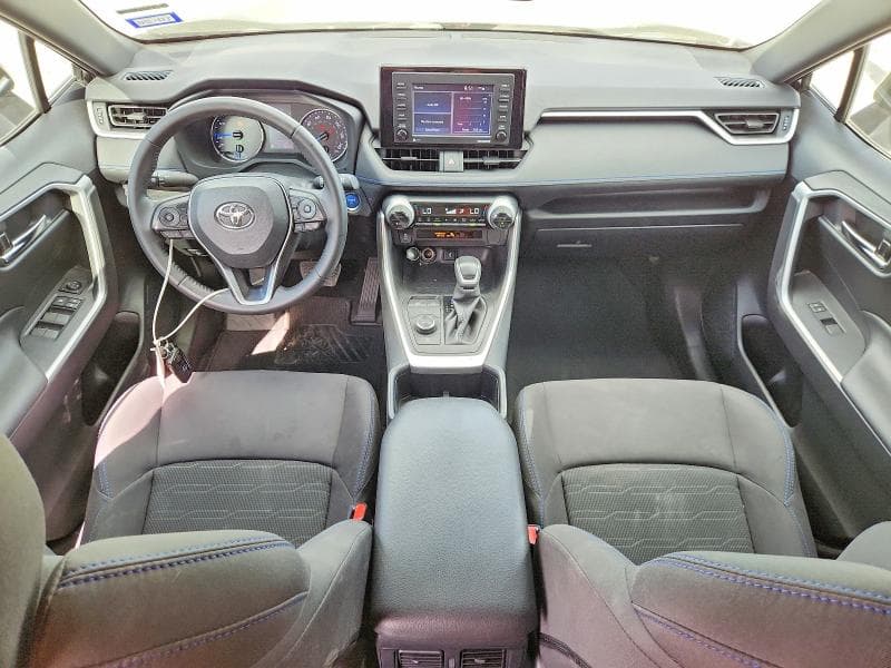 2022 TOYOTA RAV4 SE 8