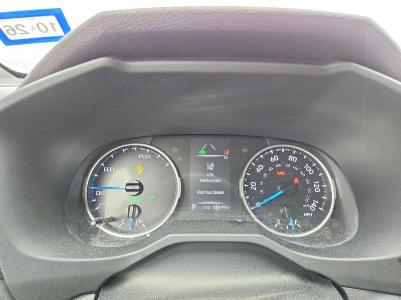 2022 TOYOTA RAV4 SE 9