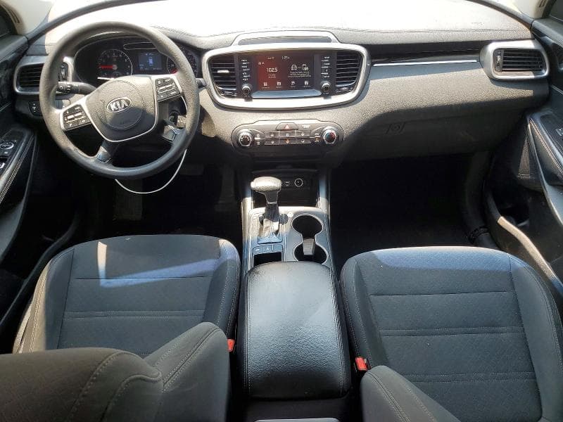 2020 KIA SORENTO S 8