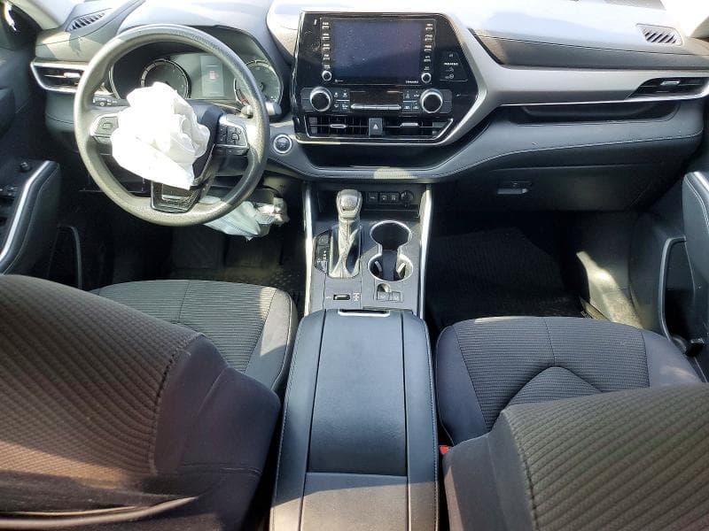 2020 TOYOTA HIGHLANDER L 8