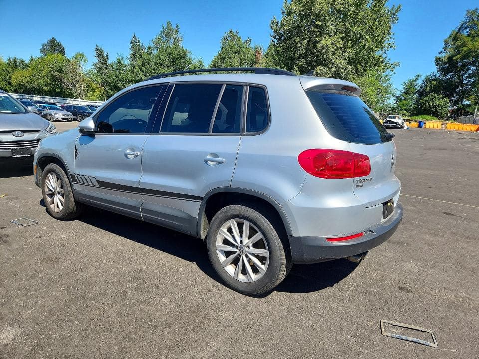 2017 VOLKSWAGEN TIGUAN S 2