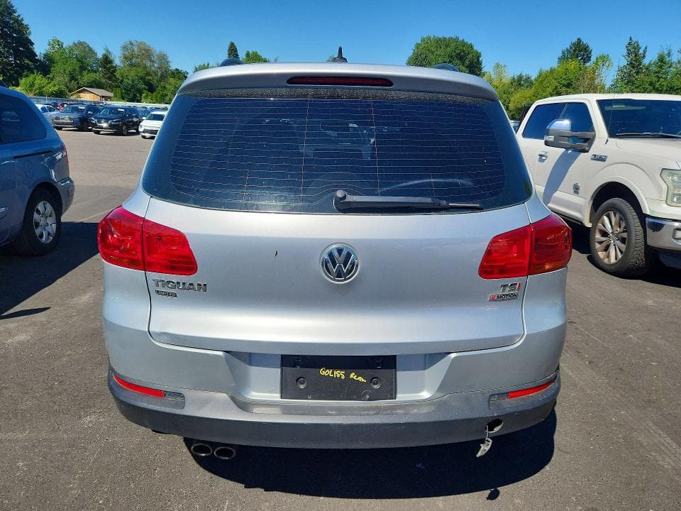 2017 VOLKSWAGEN TIGUAN S 6