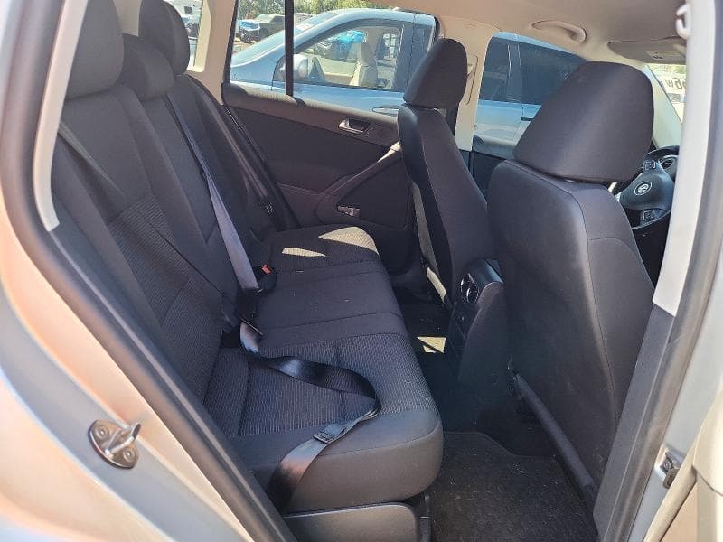 2017 VOLKSWAGEN TIGUAN S 10