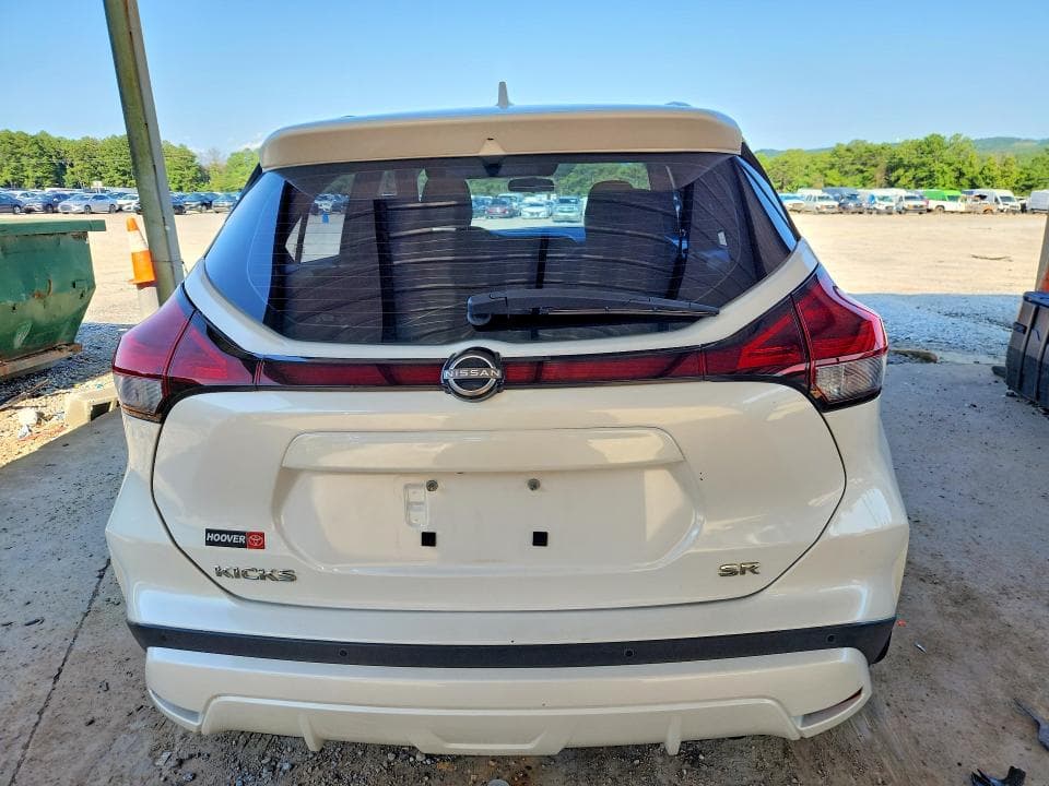 2022 NISSAN KICKS SR 6