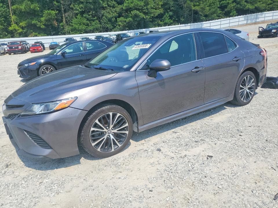 2020 TOYOTA CAMRY SE - 1
