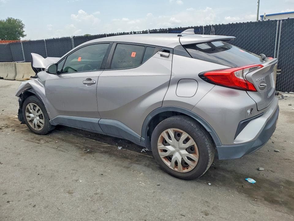 2019 TOYOTA C-HR LE 2