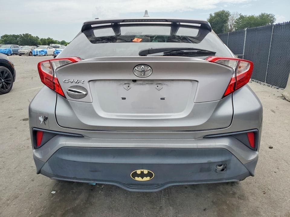 2019 TOYOTA C-HR LE 6