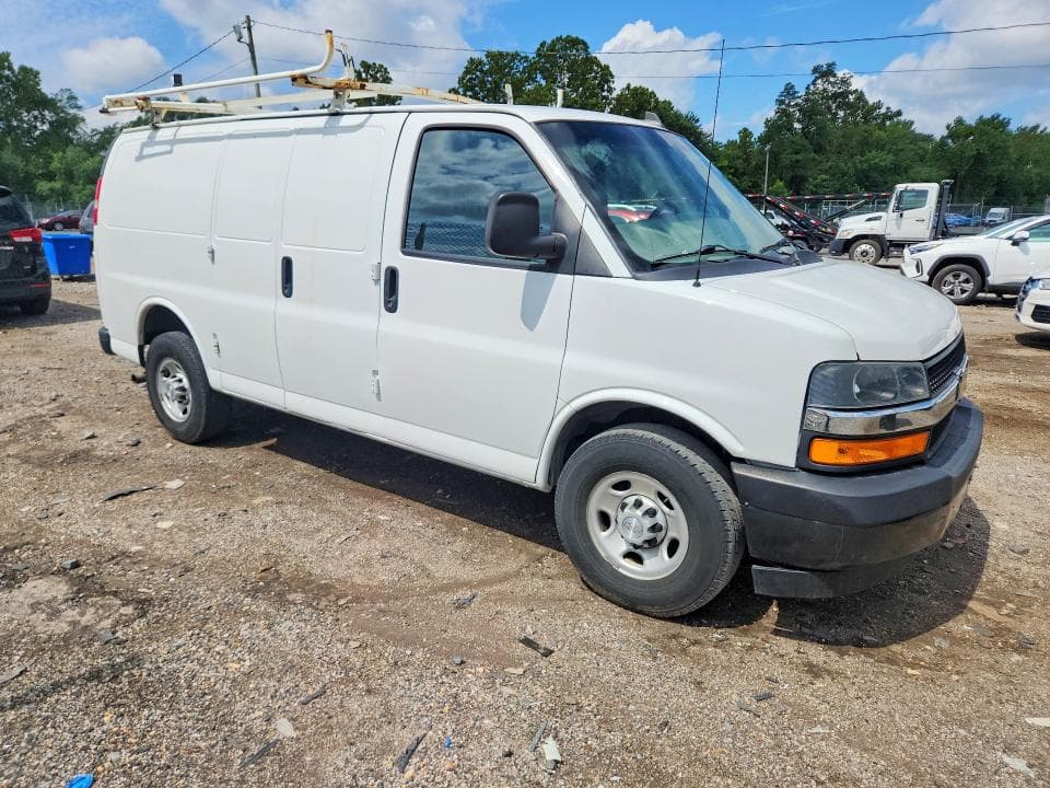 2019 CHEVROLET EXPRESS G2500 4