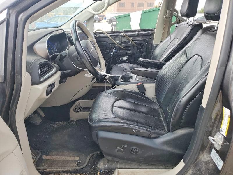 2017 CHRYSLER PACIFICA LIMITED 7